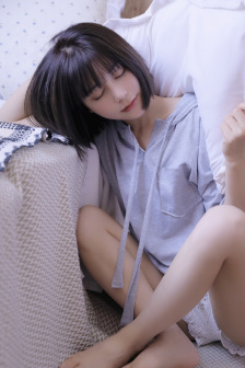 办公室被三个老板玩弄的文案
